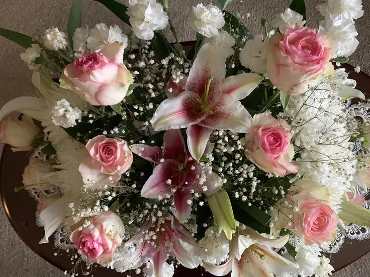 White Lily Wreath